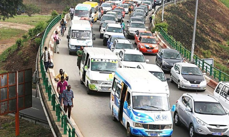 Transport à Abidjan : Les "Gbaka" bientôt interdits à l’intérieur d’Adjamé