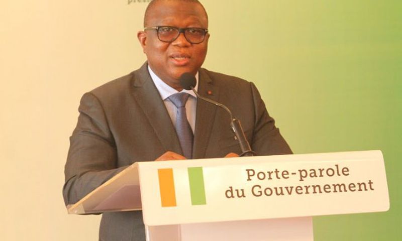 Le gouvernement ivoirien réagit aux propos de Macron : "Nous ne sommes pas concernés"