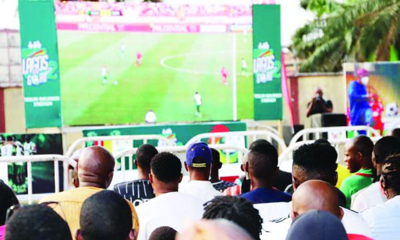 La FIF interdit la diffusion des matchs par les clubs : Canal+ en a les droits exclusifs