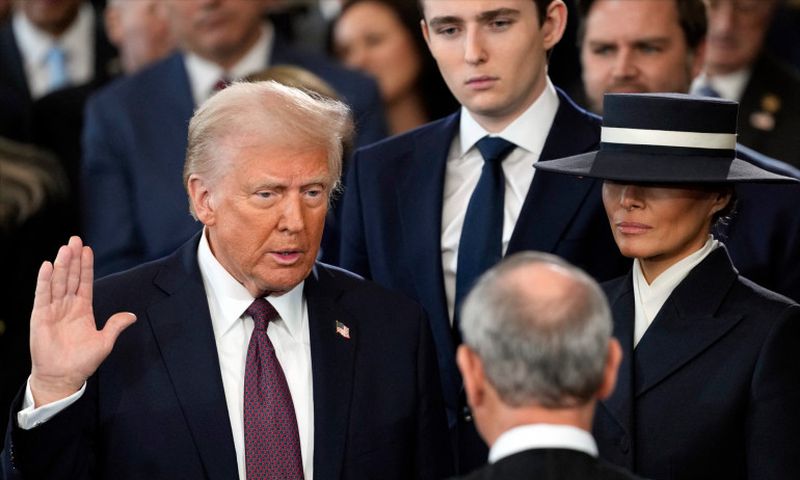 Donald Trump affirme :  'Il y a deux genres aux États-Unis, homme et femme'