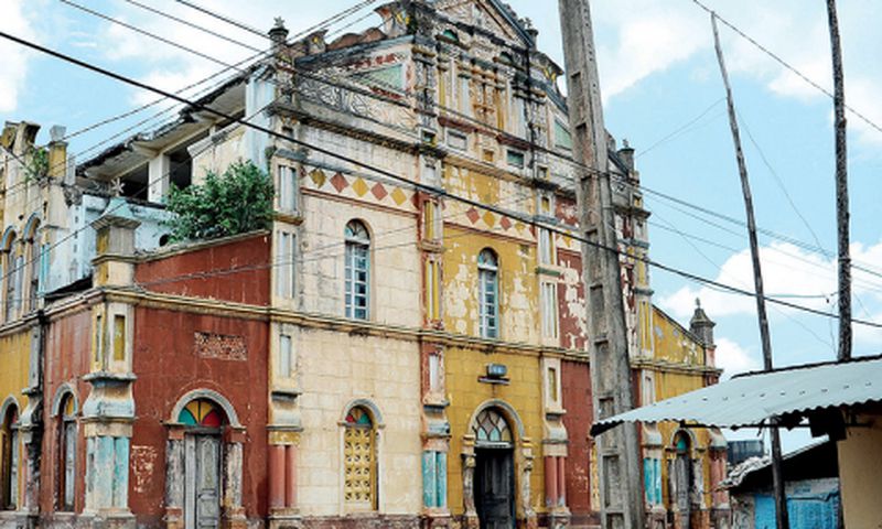 5 choses à savoir sur les Agoudas, ces descendants d'esclaves qui ont marqué l'Afrique/Grande Mosquée de Porto-Novo/Nicola Lo Calzo
