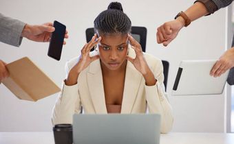 5 simple practices to detox your mind during the workday