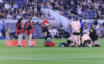 Female footballer undergoes emergency heart surgery after scary collapse on pitch