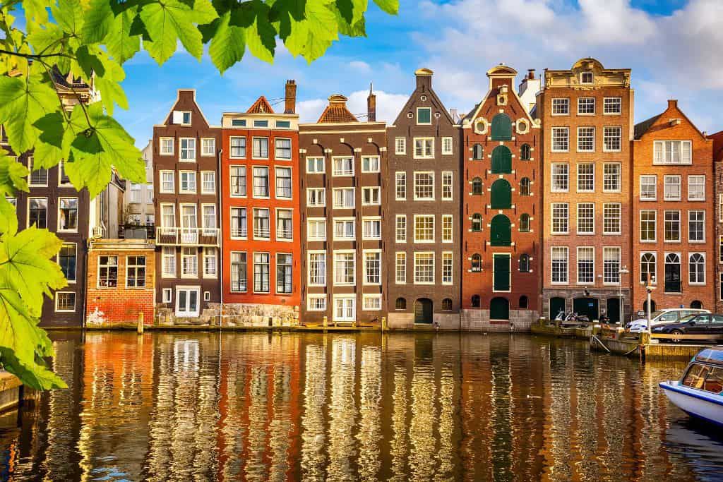 Top 10 countries that accept international students easily