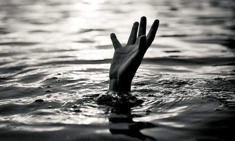 Image of a drowning person