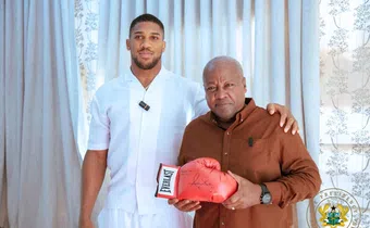 President Mahama offers Anthony Joshua ‘special’ Ghanaian citizenship, ambassadorial role
