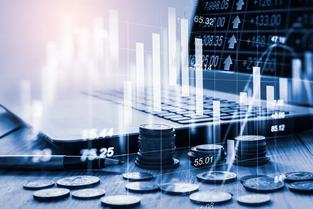 Here's how to invest GHS 5000 in your 20s and get profitable returns