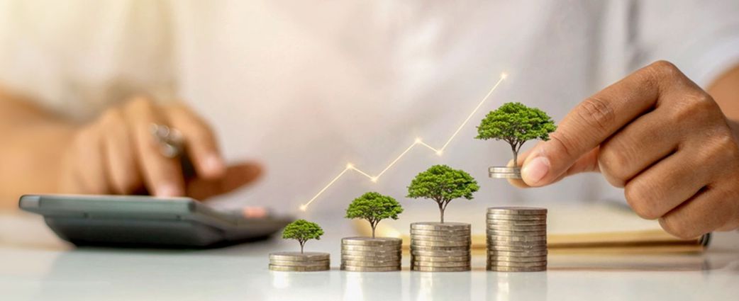 Here's how to invest GHS 5000 in your 20s and get profitable returns
