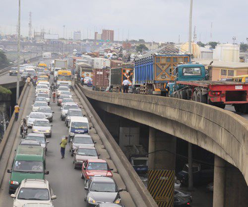 Lagos traffic can ruin your love life