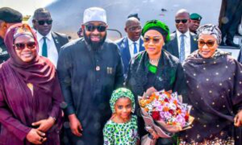 First Lady pays private visits to IBB, Abubakar in Mina