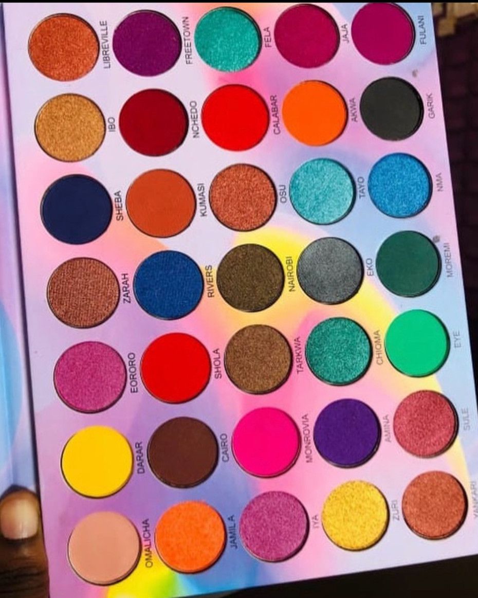 Adventure 35 Colour Eyeshadow Palette