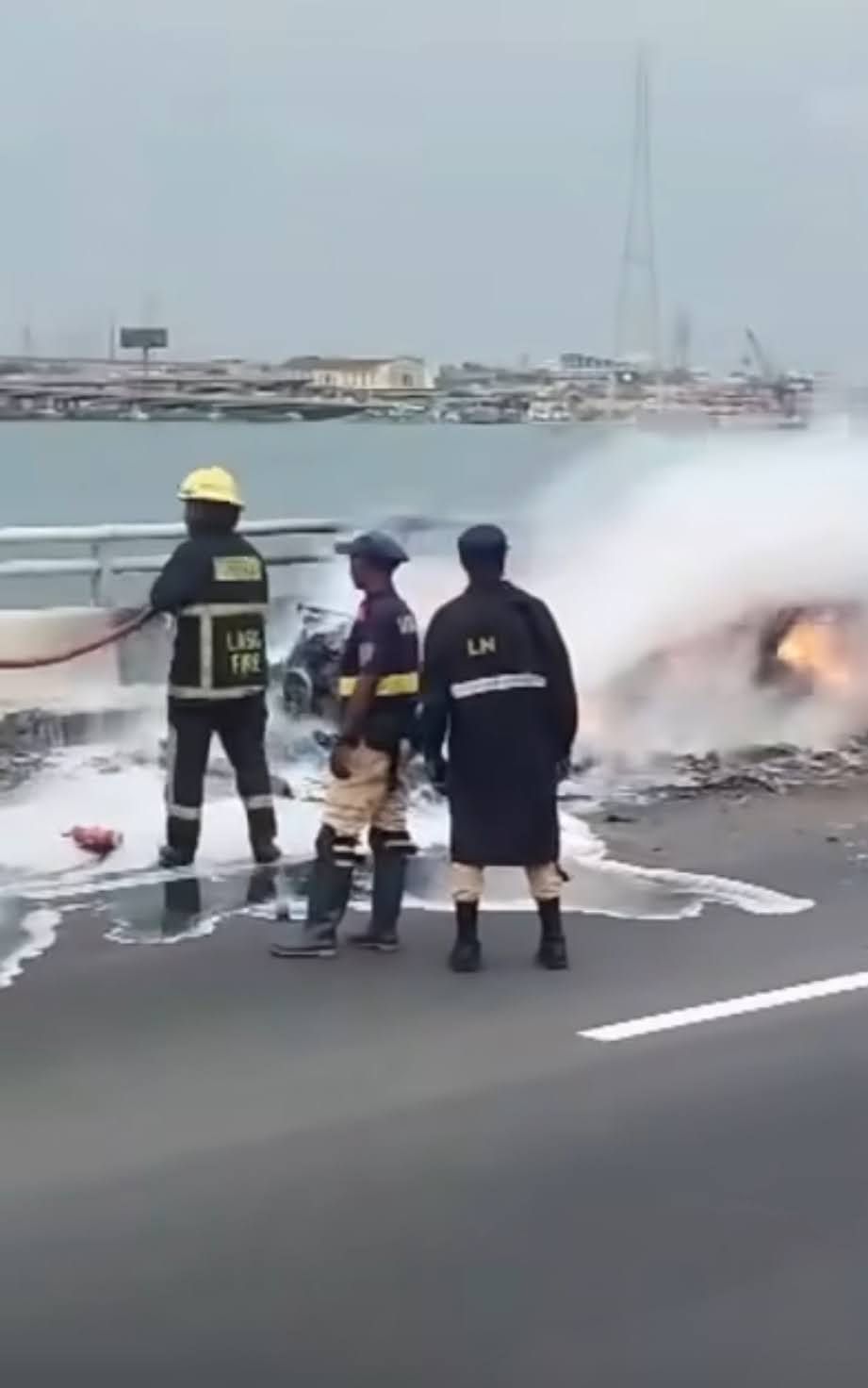 Darey Art Alade, Wife lose car to fire on Third Mainland Bridge (Video)