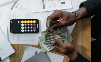 How to Safely Invest Abroad Without Leaving Nigeria
