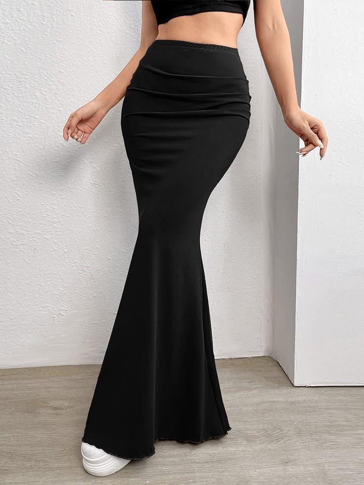 Ruched mermaid hem skirt [Pinterest]