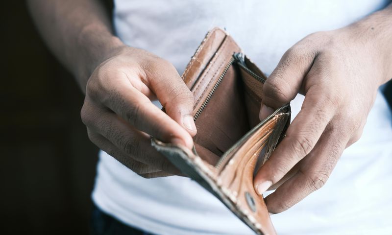 Some habits can make you poor without realising it [Pexels]