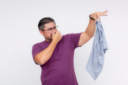 Three days, one boxer? Nigerian Twitter clashes over hygiene — Here’s what science says