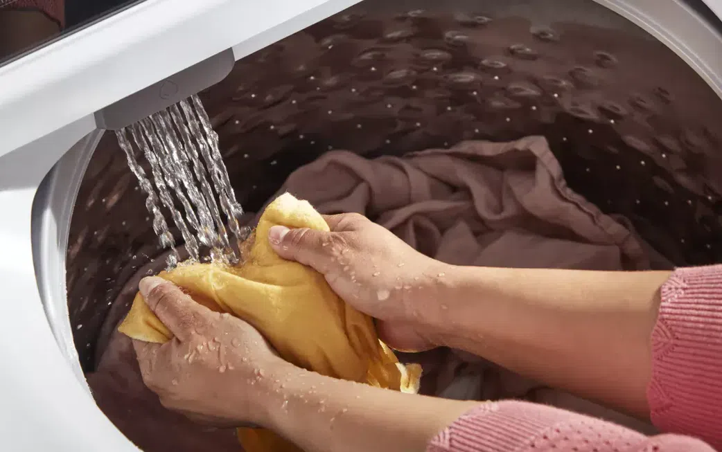 Wash with cold water [Whirlpool]