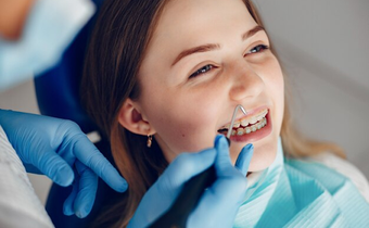 How orthodontists fix misaligned teeth and improve oral health