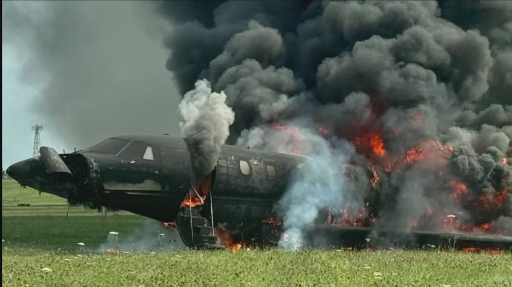 Terrified of a plane crash? Here's how to cope with flight anxiety