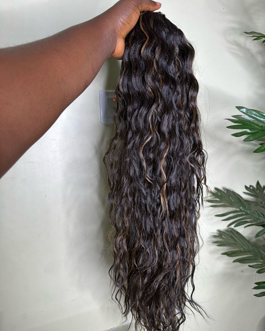 T2/27 Curly Ponytail