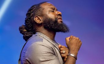Jimmy Odukoya prays for the victims and their families [Instagram/Iamthatpj]