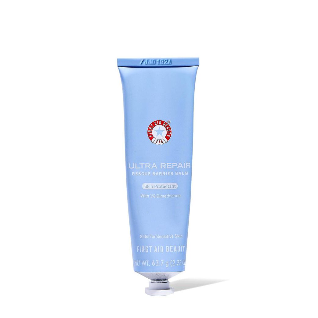 We Found the Best Fixes for Cracked Hands (and They’re Affordable)