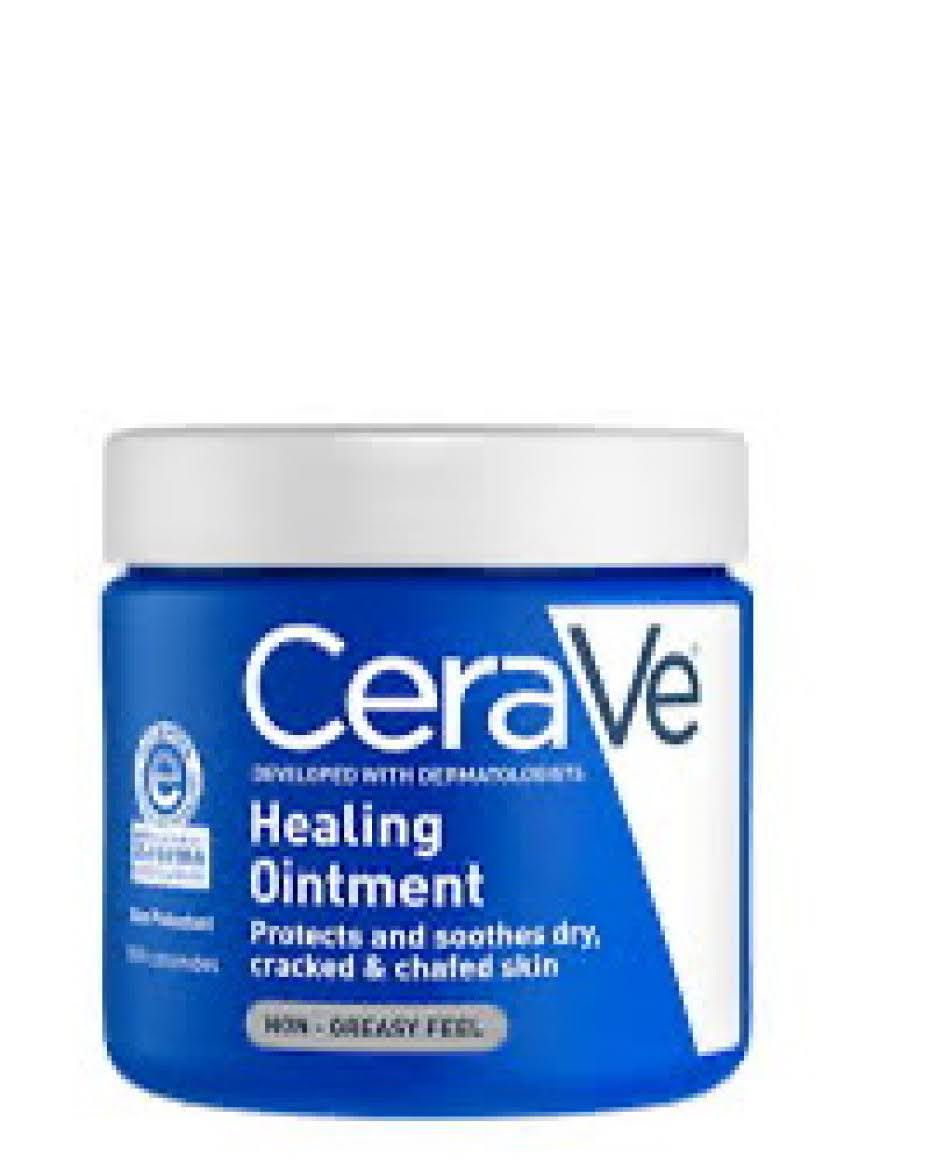 We Found the Best Fixes for Cracked Hands (and They’re Affordable)