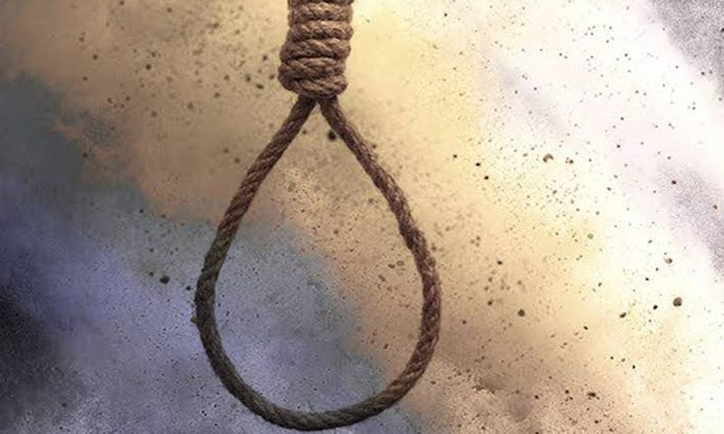 Tragedy in Abia as man parks car by roadside, hangs himself on nearby fence