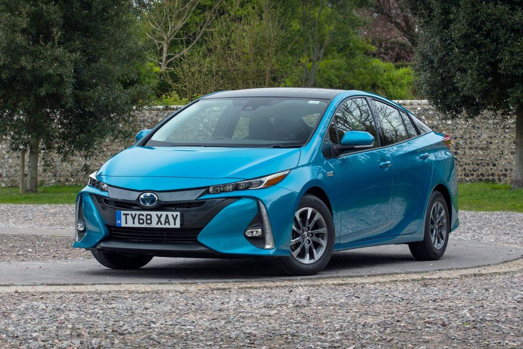Tired of buying fuel? These 9 cars will save you money in 2025