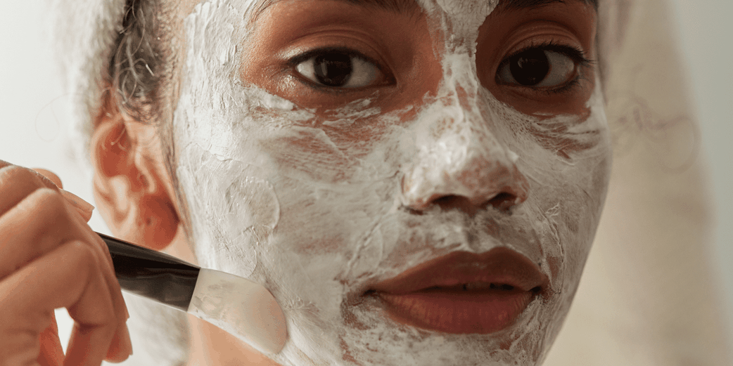 DIY face masks with baking soda is not healthy [Byrdie]