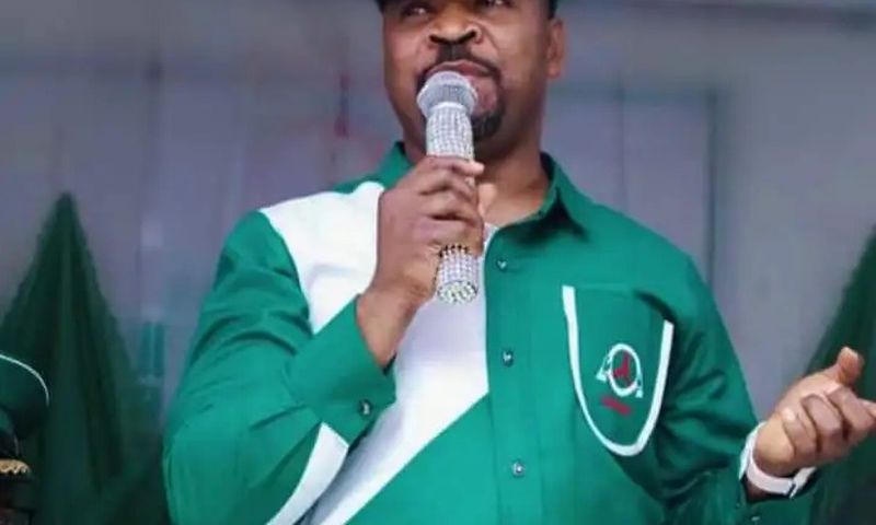 MC Oluomo claps back at critics mocking his English