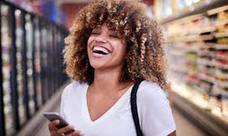 Romantic love messages that will make your girlfriend blush [AboutAMP]