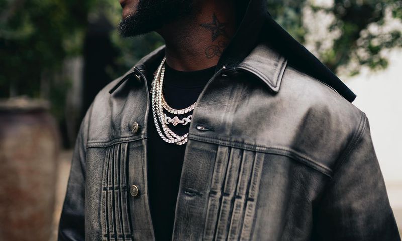 Davido's '5ive' debuts at #1 on streaming platform in the UK