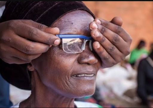 Improve your eyesight with these simple habits