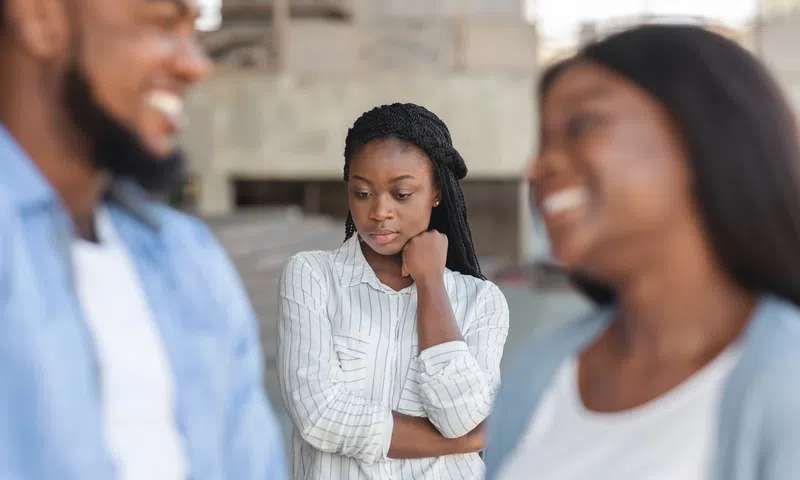 Signs your boyfriend is catching feelings for his female friend [herway.net]