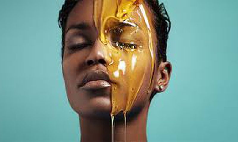 How to use honey for soft and clear skin [Nykaa]