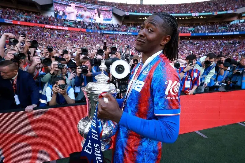 Ismaila Sarr et Crystal Palace pourraient être privé de Ligue Europa