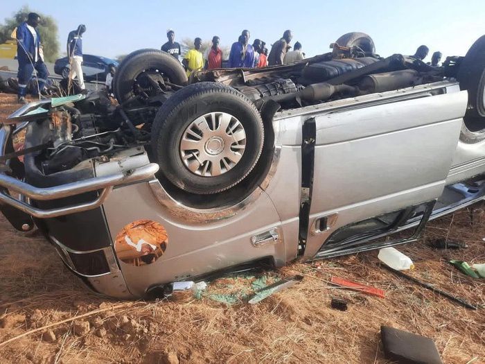 Grave accident sur l’autoroute Ila Touba : une femme tuée et 15 blessés