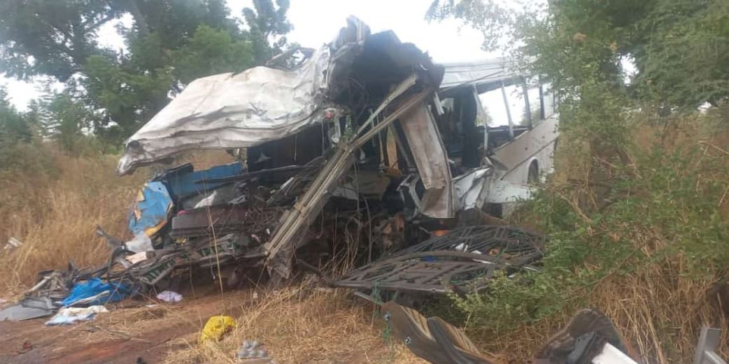 Drame routier à Ballodji : deux morts et plusieurs blessés après l’éclatement d’un pneu