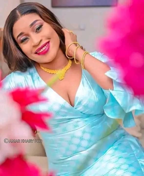 Aida Samb : "Ken dakhouma woy, y'a pas meilleur chanteur que moi"