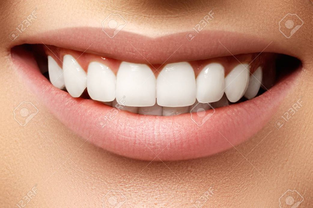 Vous voulez un sourire éclatant ? Testez ces méthodes