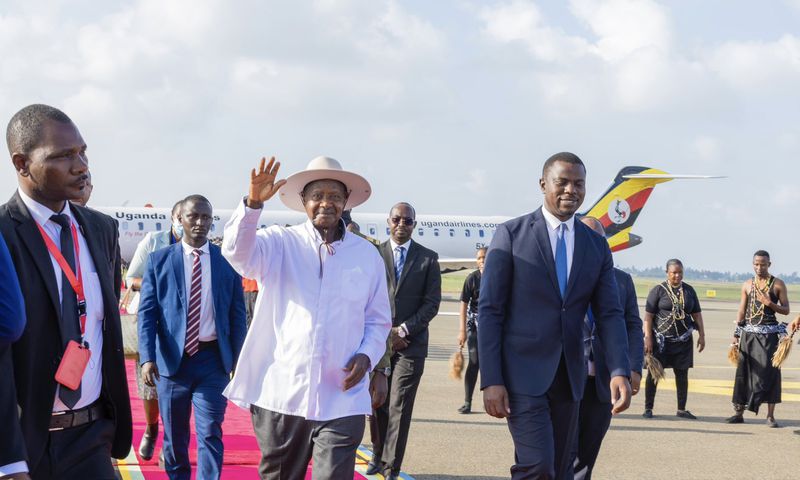 President Yoweri Yoweri Museveni arriving in Tanzania for the summit