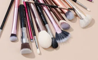 A Consultant Dermatologist, Dr Folakemi Cole-Adeife, says the use of unsterilised makeup brushes can cause skin infection, monkeypox, hepatitis or HIV.