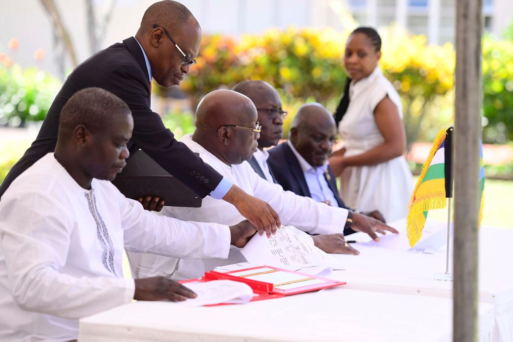 high-level Tripartite meeting