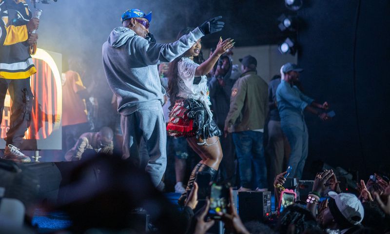 Etania and Lee McKrazy show their moves during the show