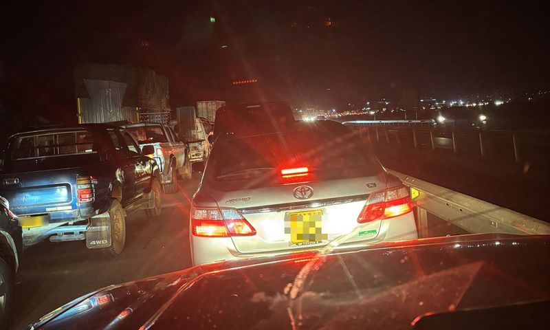 Night traffic in Busega