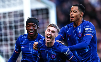 Cole Palmer celebrates his goal against Aston Villa on December 1, 2024
