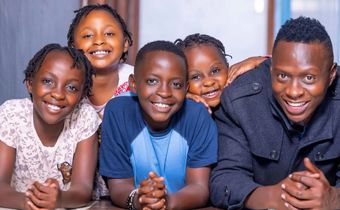 Oga Obinna with his 4 children