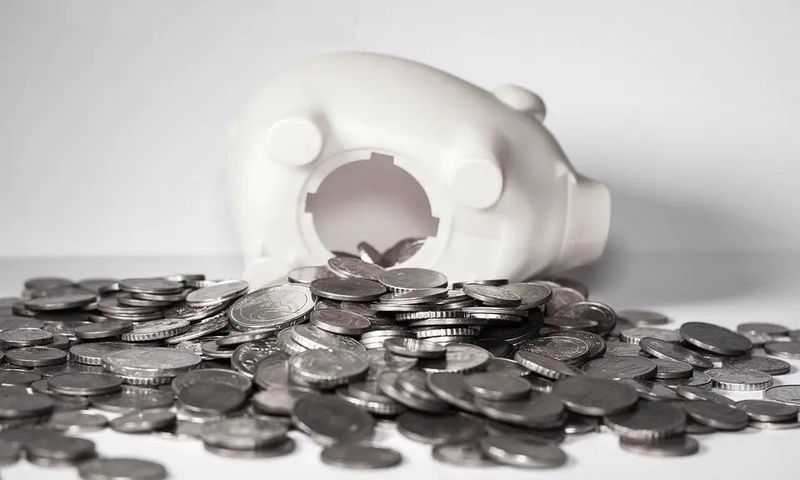 How to survive January after overspending in December