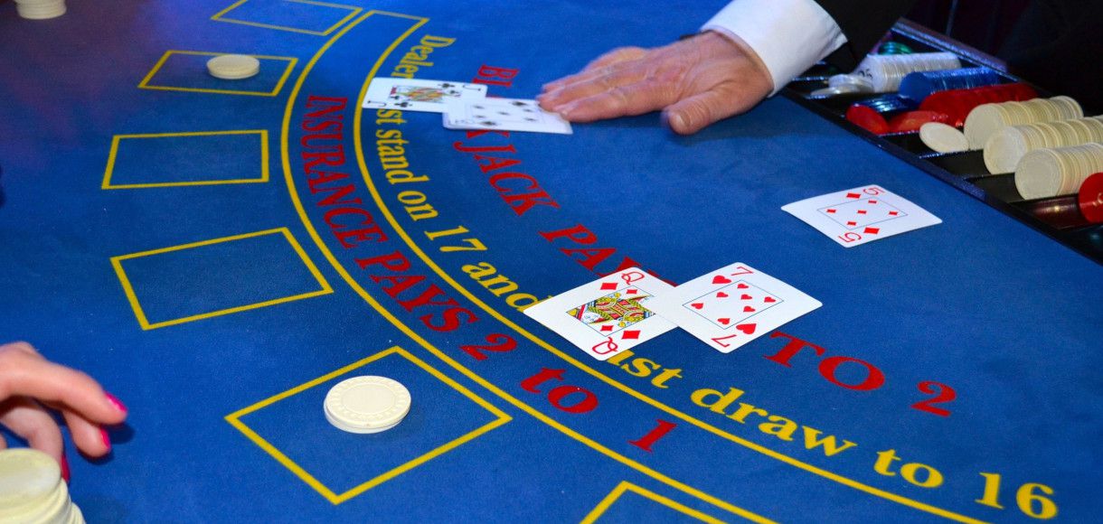 ¿Cuál es la diferencia entre el Blackjack europeo y el español?
